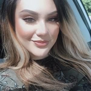 Meet your Posher, Deisy